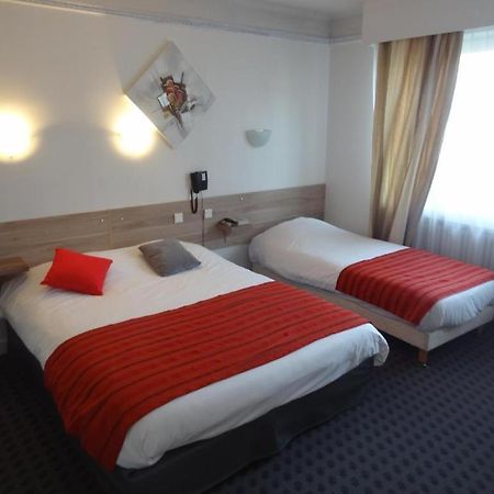 Les Ambassadeurs Hotel Saint-Chamond Exterior foto