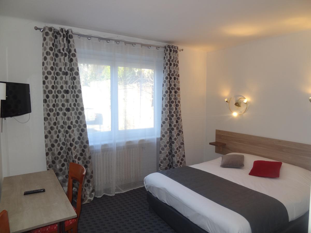 Les Ambassadeurs Hotel Saint-Chamond Exterior foto