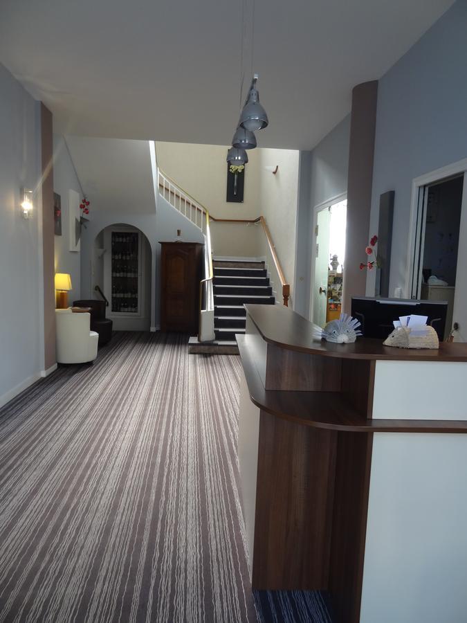 Les Ambassadeurs Hotel Saint-Chamond Exterior foto